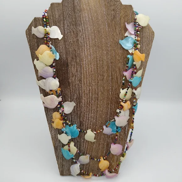 Pastel Dyed Seashell Fish Colorful Multi Strand Seed Bead Necklace 27" Vintage - Picture 2 of 14